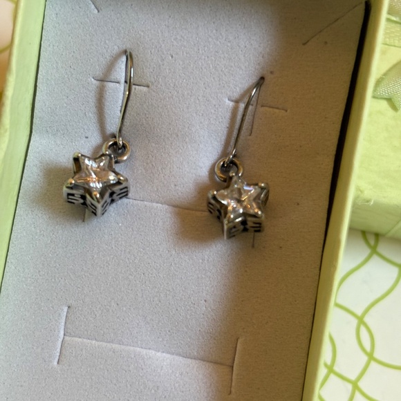 SILPADA 925 Sterling Silver Cubic Zirconia STAR Filigree Drop Dangle CZ Earrings - Picture 2 of 4